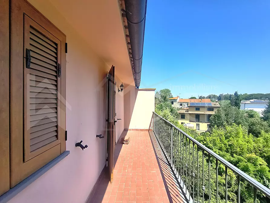 Immagine 16 di Villetta a schiera in vendita  in Via del Pino a Livorno