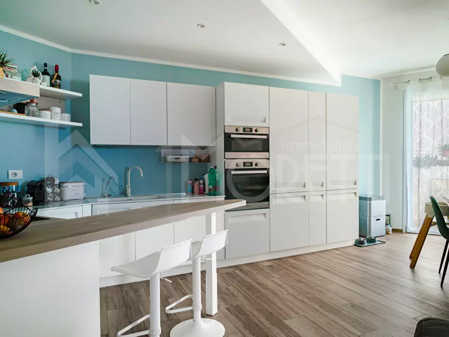 Immagine 11 di Trilocale in vendita  in Via Lazzara Giovanni a Livorno