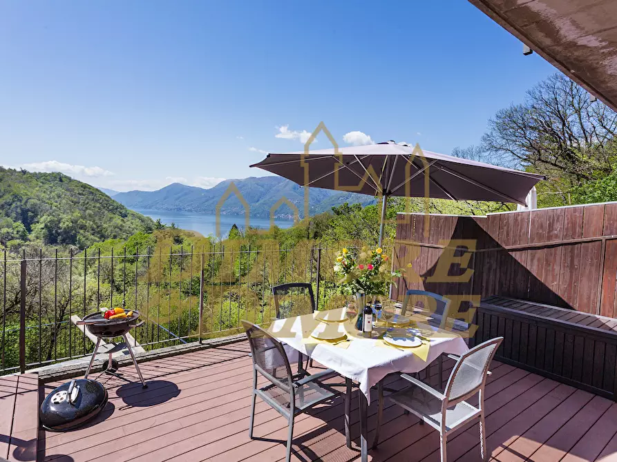 Immagine 16 di Villetta a schiera in vendita  a Luino