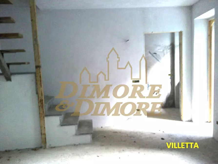 Immagine 12 di Rustico / casale in vendita  a Brovello-Carpugnino