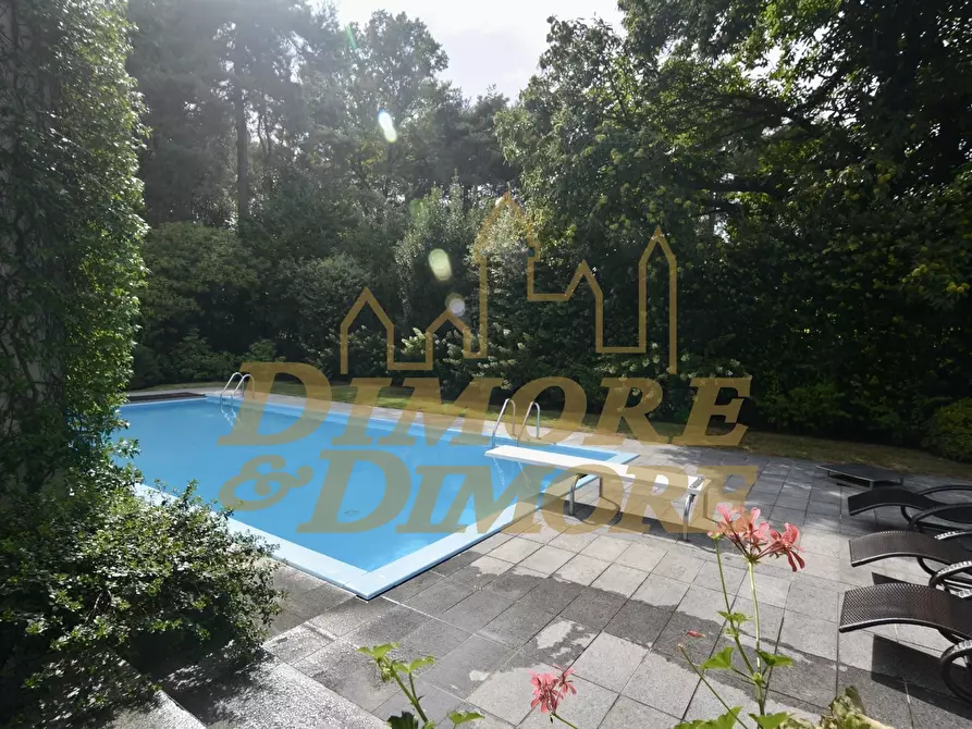 Immagine 27 di Villa in vendita  a Ranco