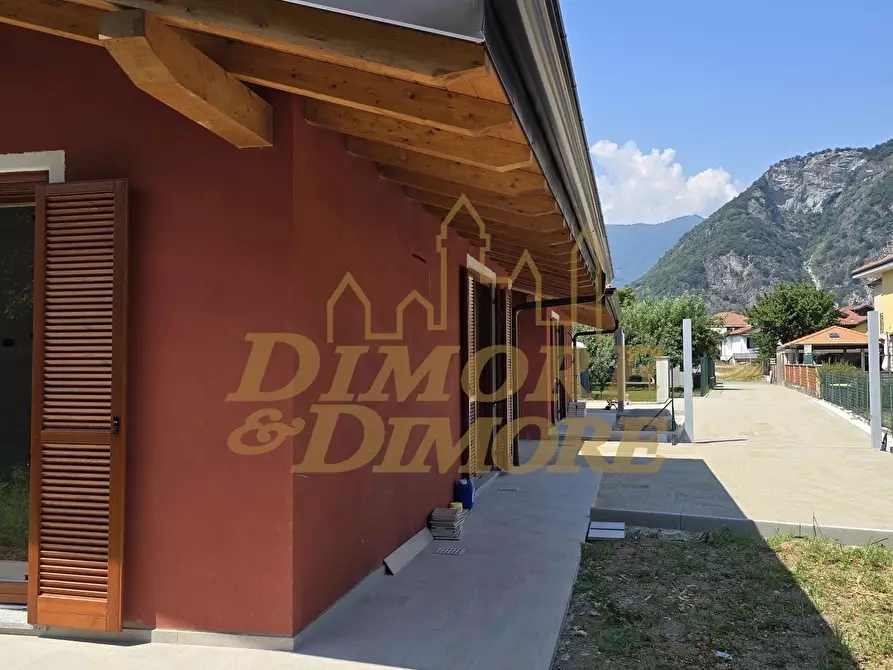 Immagine 3 di Casa bifamiliare in vendita  in via cantarana a Gravellona Toce