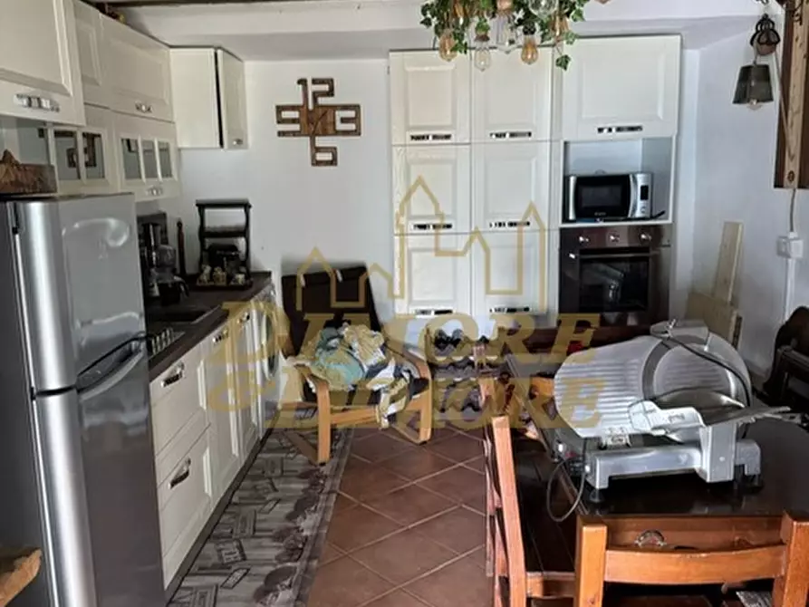 Immagine 70 di Villetta a schiera in vendita  a Aurano