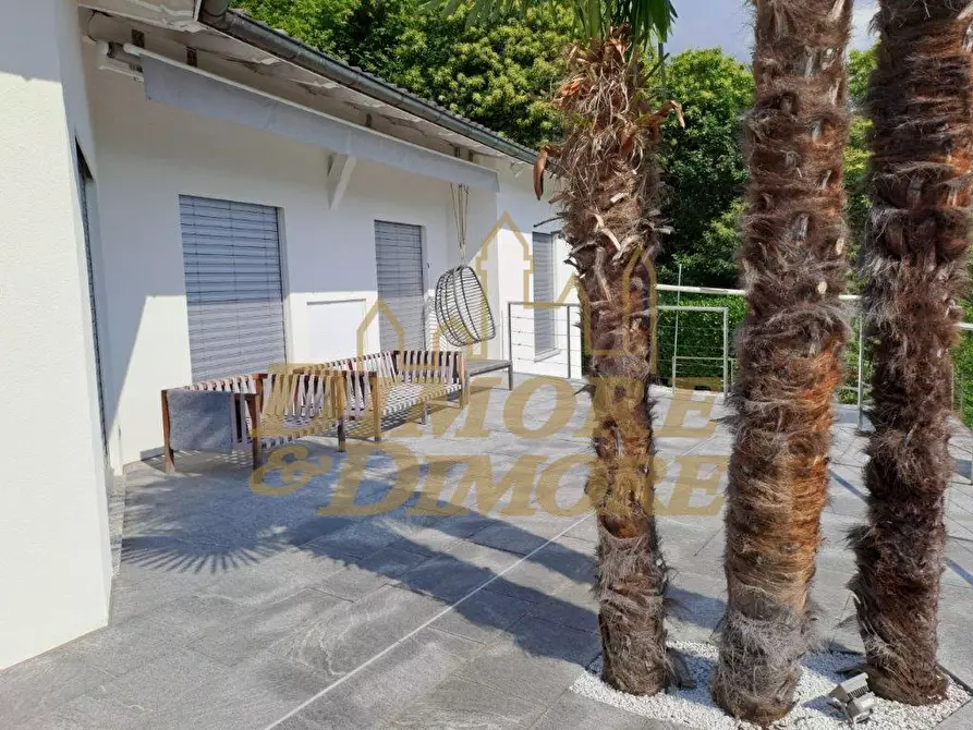 Immagine 5 di Villa in vendita  a Cannobio