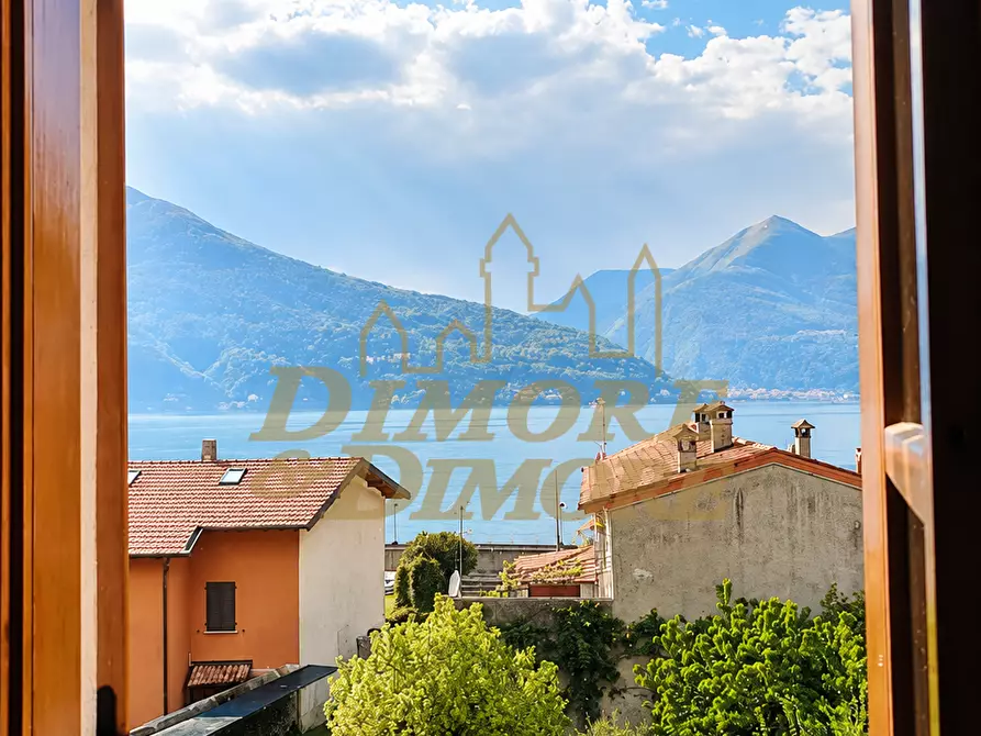 Immagine 1 di Bilocale in vendita  in Via Privata Gabella 7 a Maccagno Con Pino E Veddasca