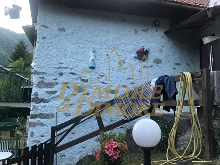 Immagine 21 di Villetta a schiera in vendita  a Aurano