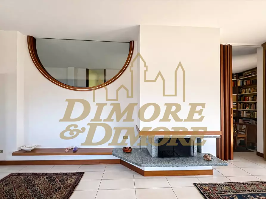 Immagine 9 di Villa in vendita  in Via Ludovico Ariosto 18 a Varese