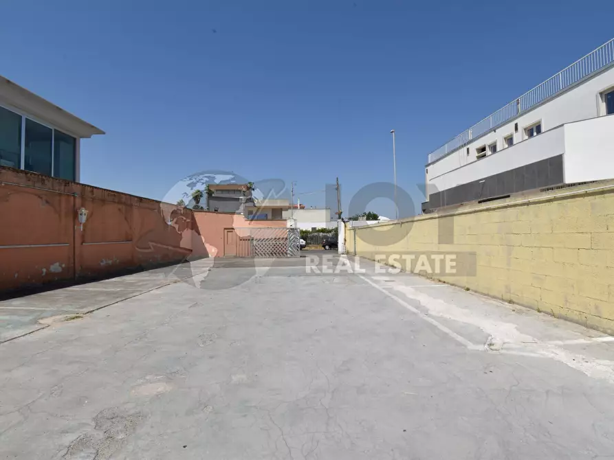 Immagine 32 di Attività artigianale in vendita  in Via Catanzaro 4 a Lecce