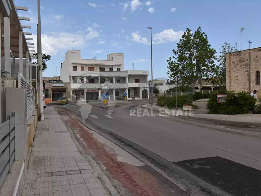 Immagine 17 di Locale commerciale in vendita  in Via Torre Lapillo angolo Via De Dominicis a Lecce