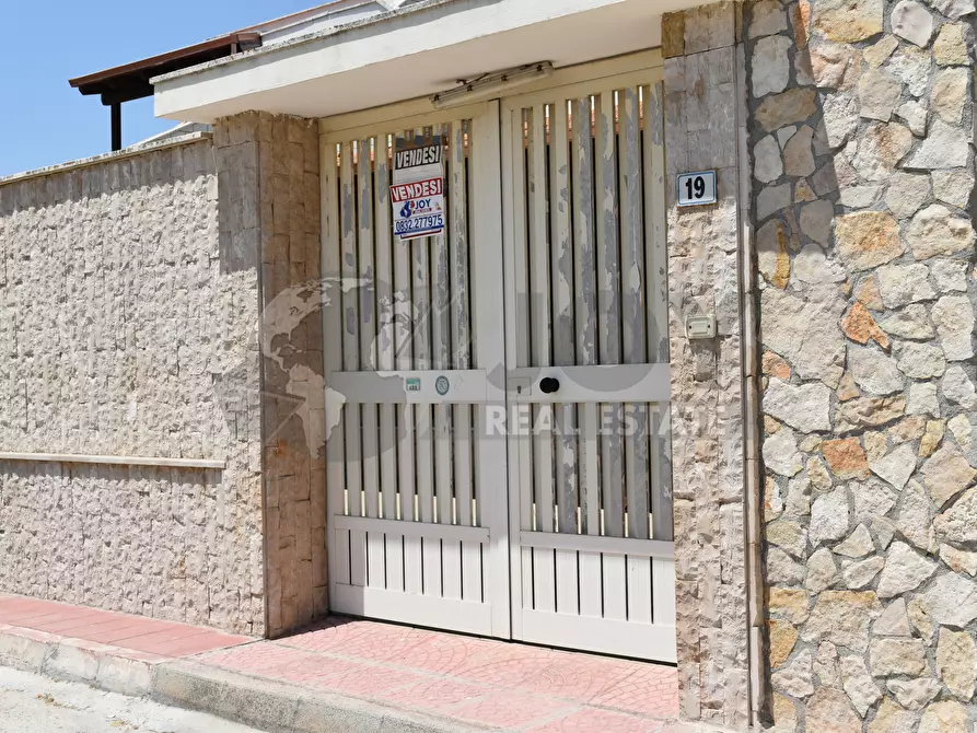 Immagine 47 di Villa in vendita  in Via Levanzo 19 a Lecce