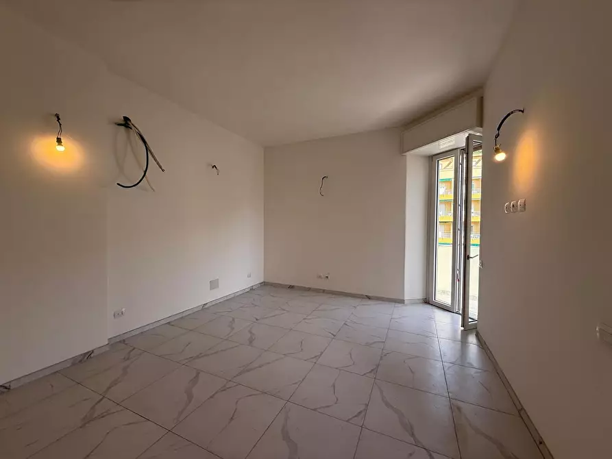 Immagine 28 di Trilocale in vendita  in V.le hanbury a Alassio