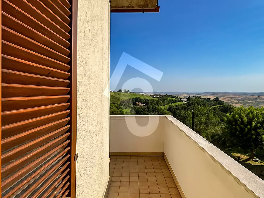 Immagine 11 di Quadrilocale in vendita  a Montecarotto