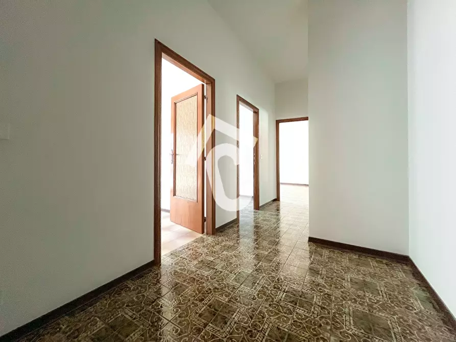 Immagine 3 di Appartamento in vendita  a Jesi