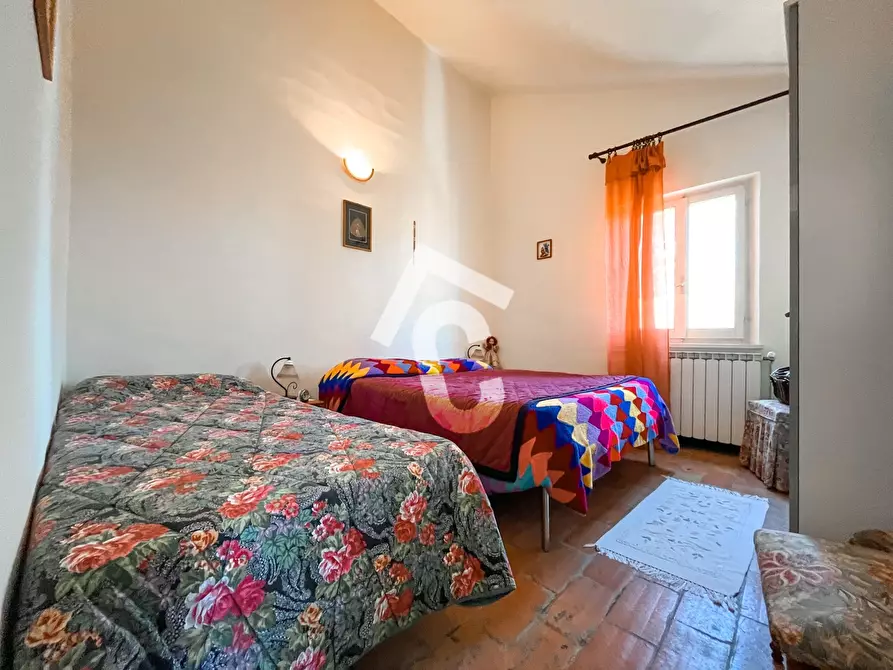 Immagine 28 di Rustico / casale in vendita  a Senigallia