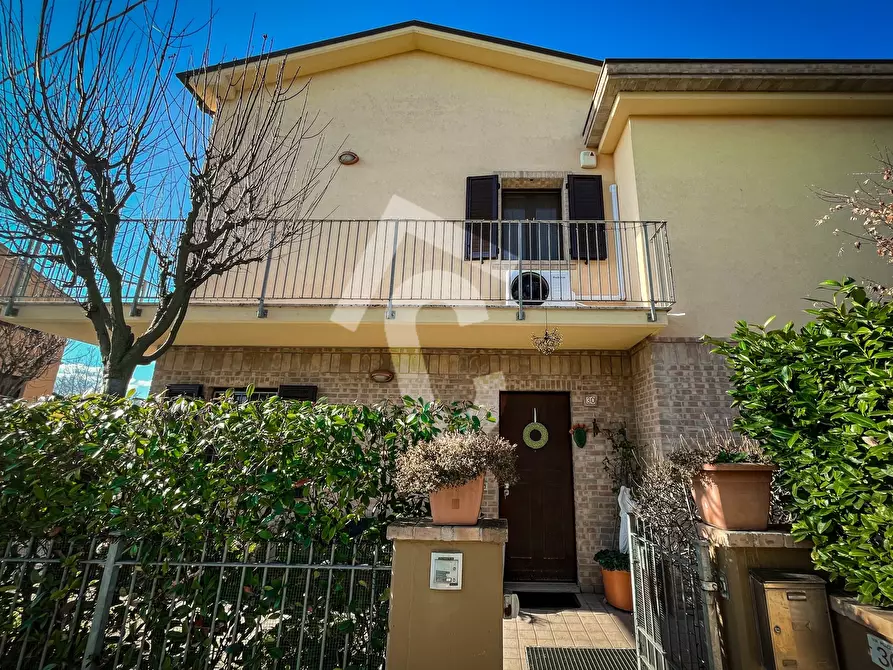 Immagine 2 di Villetta a schiera in vendita  a Castelplanio