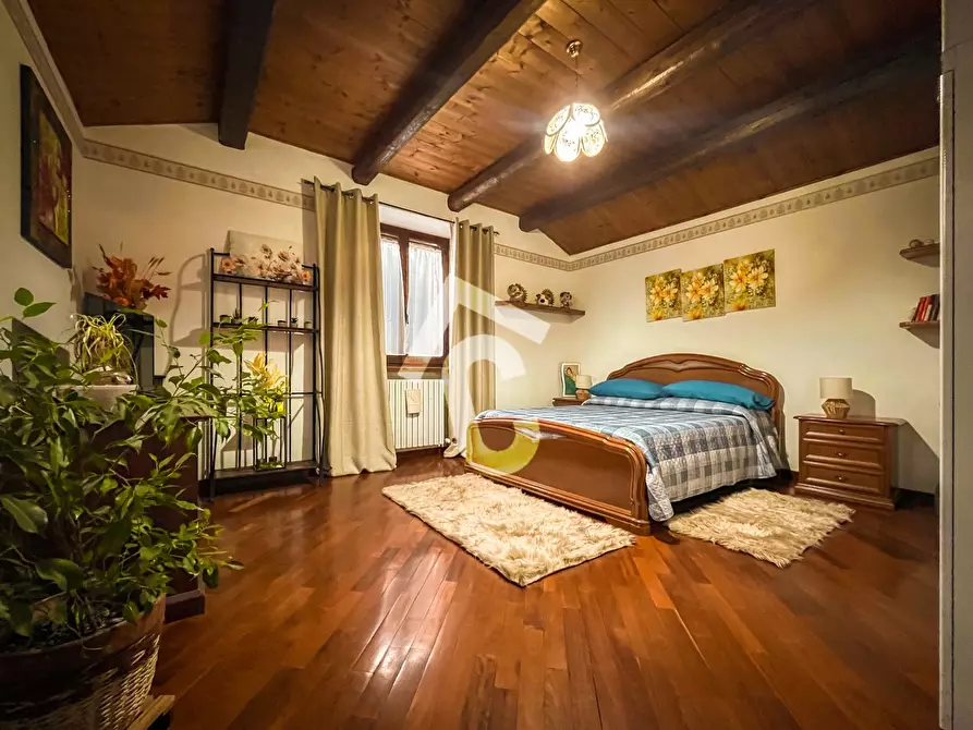 Immagine 19 di Rustico / casale in vendita  a Monte Roberto