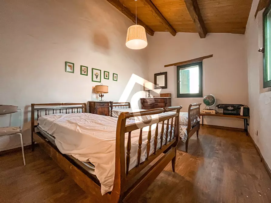 Immagine 28 di Rustico / casale in vendita  a Jesi