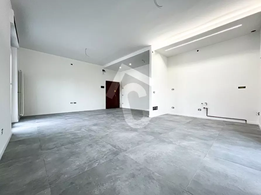 Immagine 3 di Trilocale in vendita  a Jesi