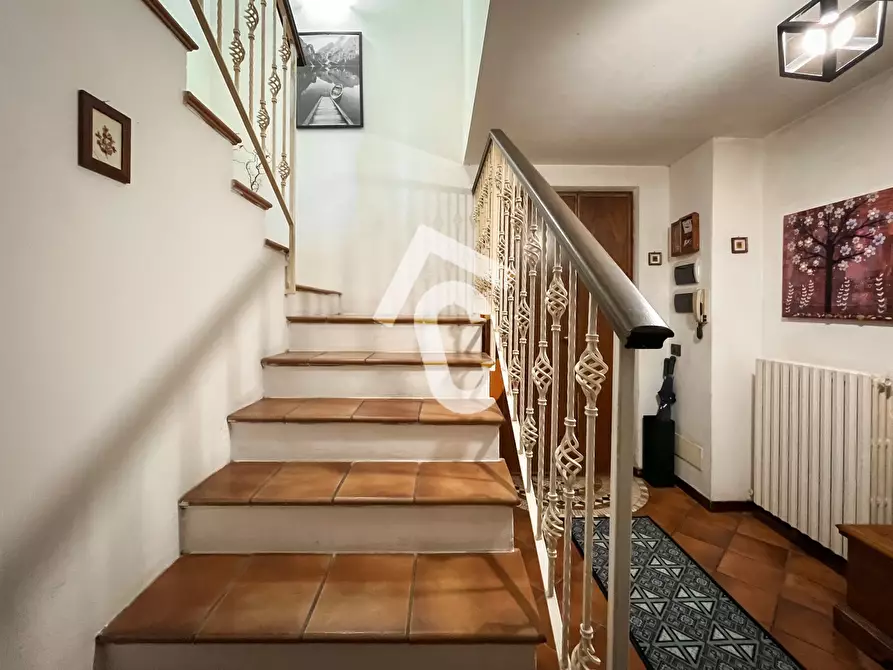 Immagine 14 di Rustico / casale in vendita  a Jesi