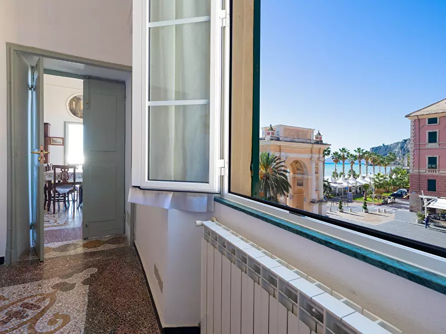 Immagine 24 di Trilocale in affitto  in Piazza Vittorio Emanuele II a Finale Ligure