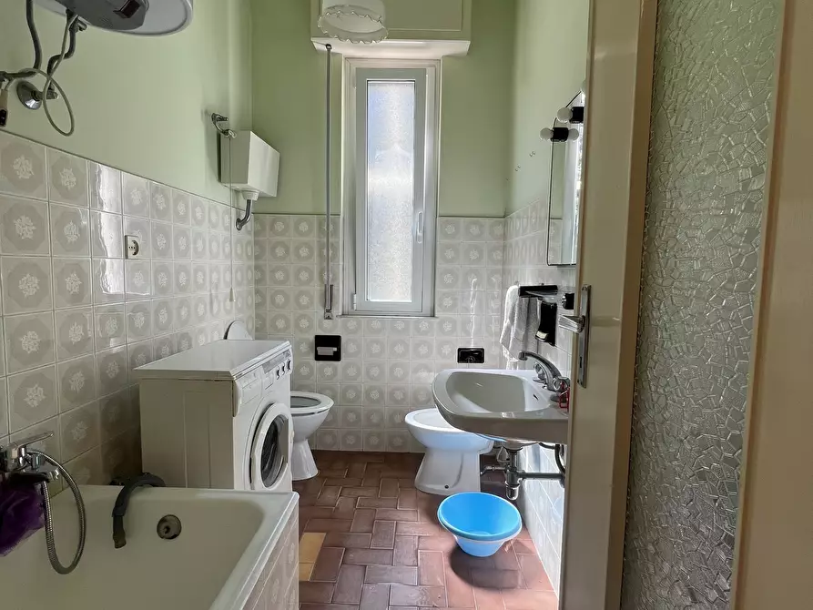 Immagine 6 di Bilocale in vendita  in Via Cesare Abba a Finale Ligure