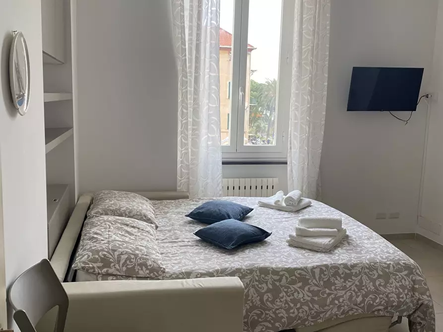 Immagine 15 di Monolocale in affitto  in Piazza Vittorio Emanuele II 5 a Finale Ligure