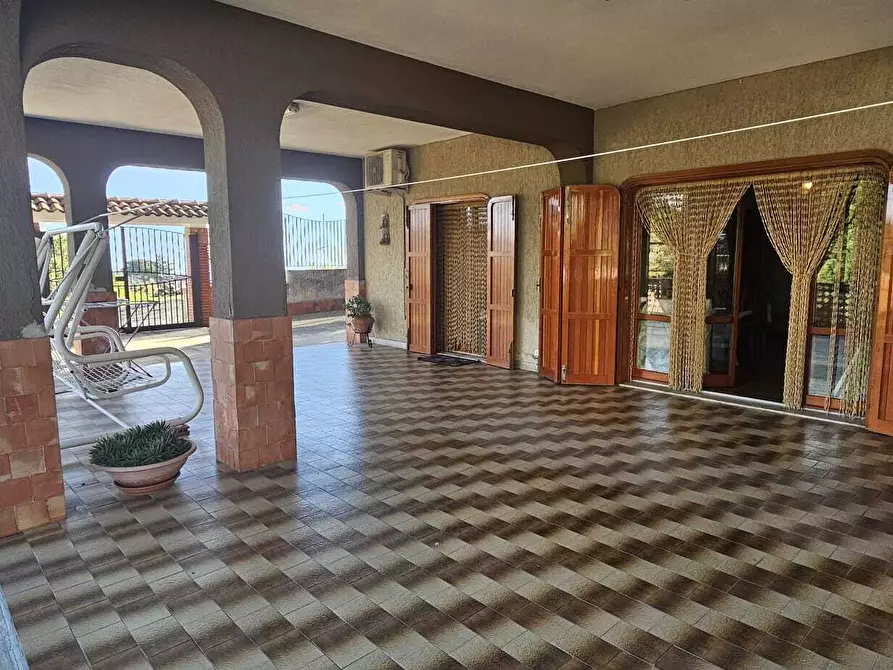 Immagine 10 di Villa in vendita  a Mascalucia