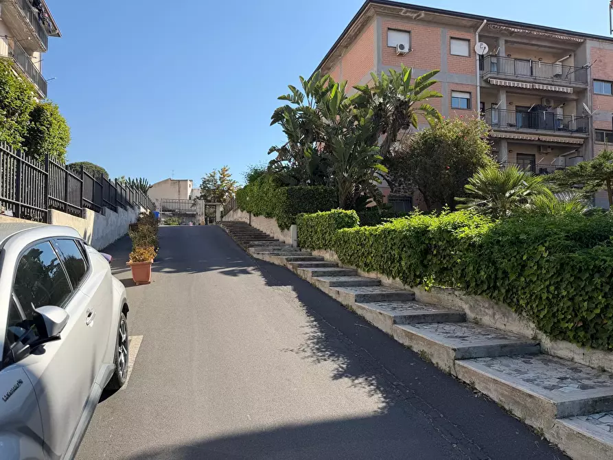 Immagine 25 di Appartamento in vendita  a Gravina Di Catania