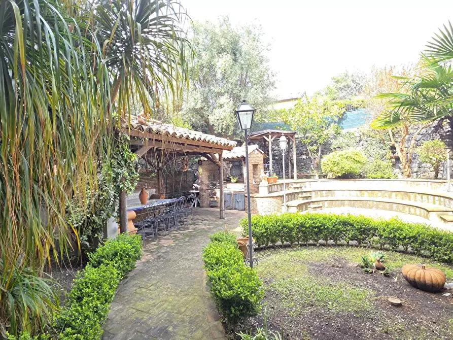 Immagine 26 di Villa in vendita  a Aci Castello