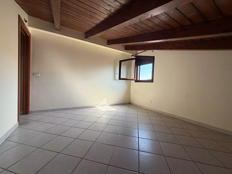 Immagine 17 di Mansarda in vendita  a Tremestieri Etneo