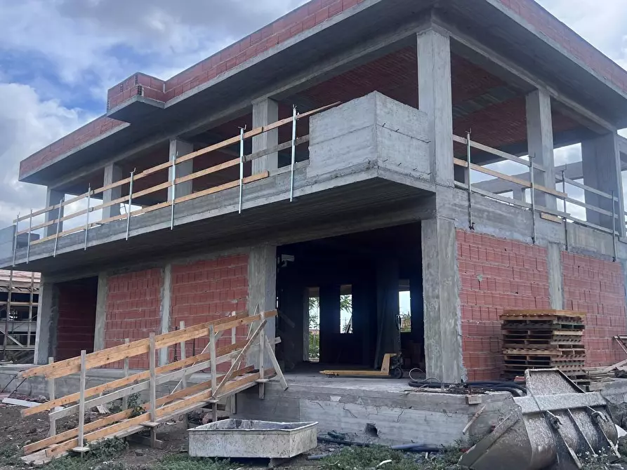 Immagine 9 di Villa in vendita  a San Giovanni La Punta