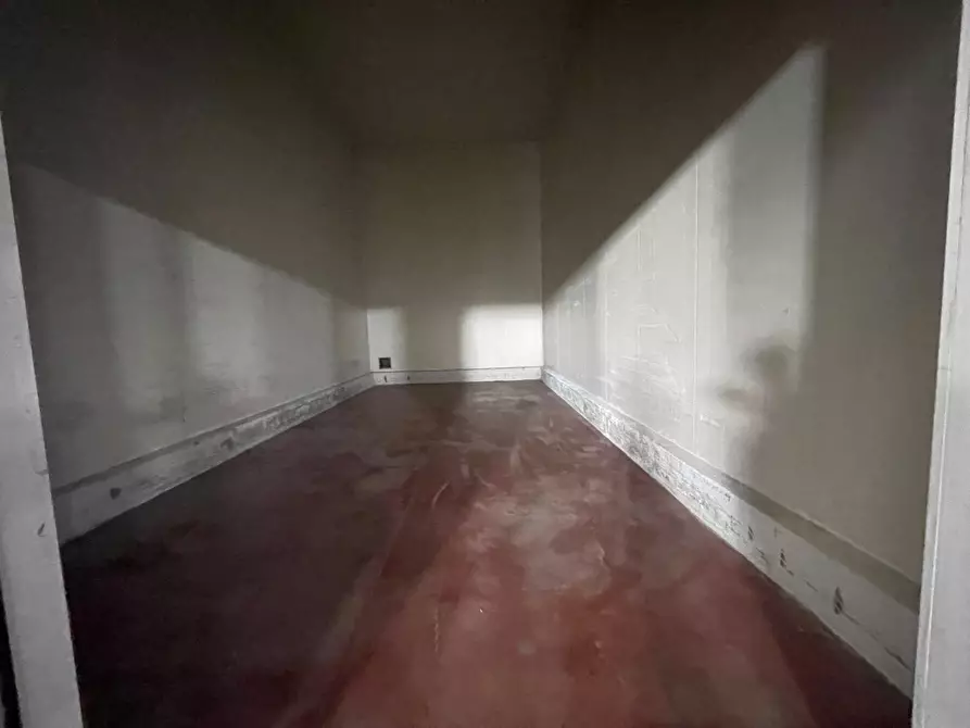 Immagine 12 di Capannone industriale in vendita  a Scordia