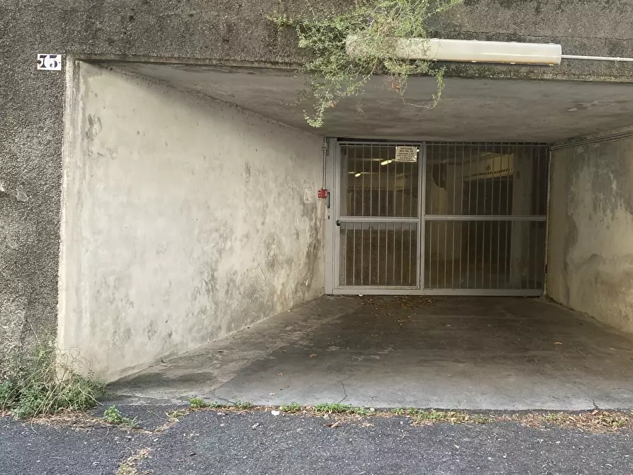Immagine 2 di Garage in vendita  in Via Giovanni Guglielmo Longo 5 a Genova
