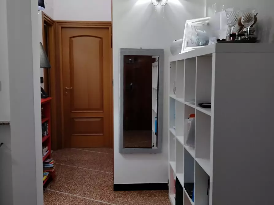 Immagine 53 di Bilocale in vendita  in Via delle Gavette a Genova