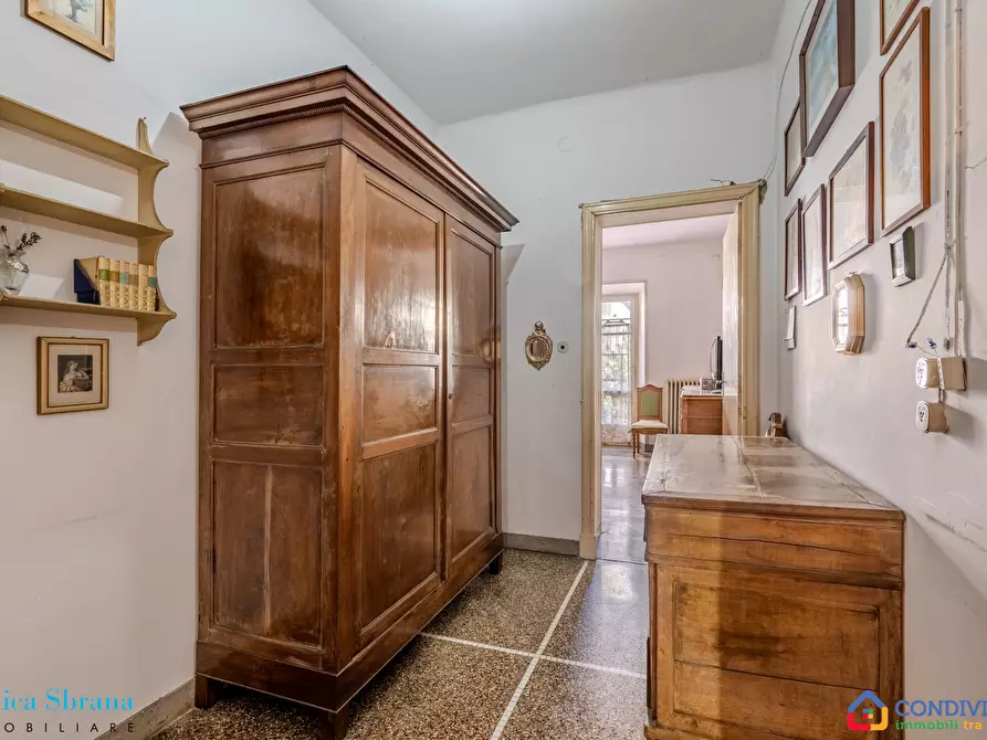 Immagine 12 di Appartamento in vendita  in Piazza Brignole 1 a Genova