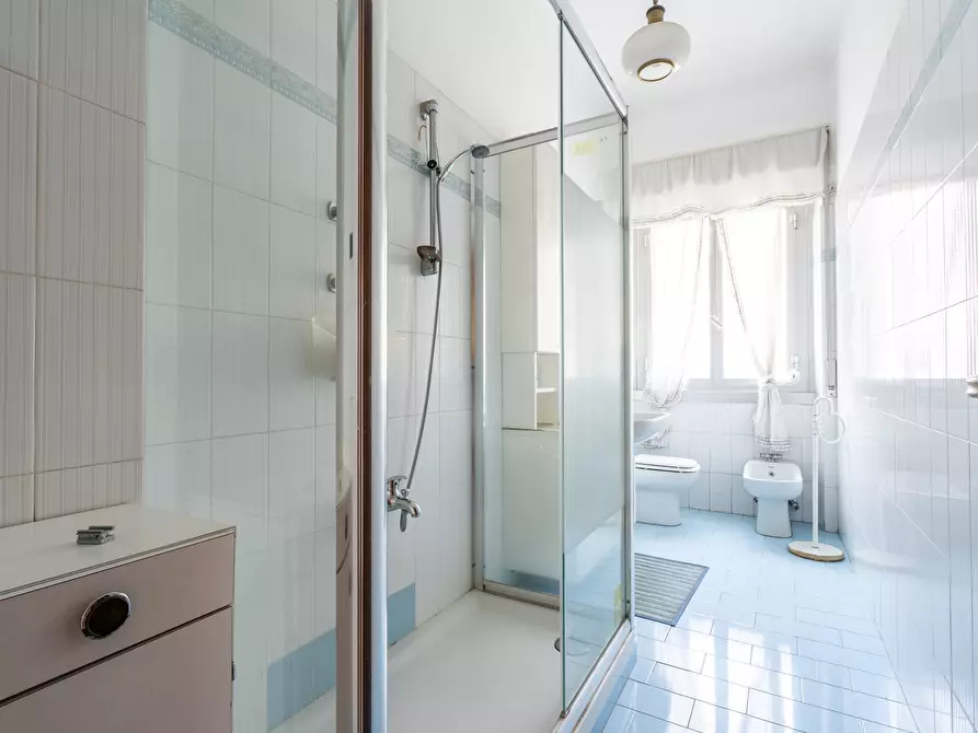 Immagine 56 di Quadrilocale in vendita  in Via Sturla 54 a Genova