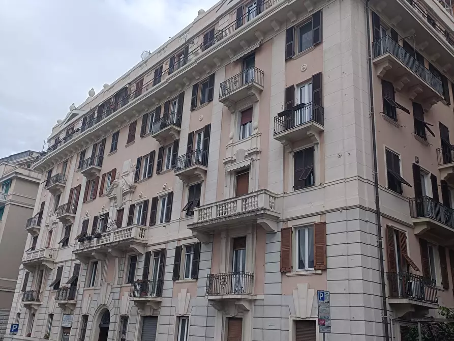 Immagine 1 di Appartamento in vendita  in Via Nizza 8 a Genova