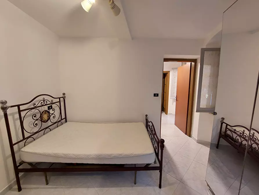 Immagine 6 di Bilocale in vendita  in Vico del Papa 2 a Genova