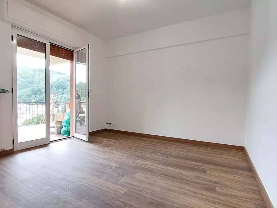 Immagine 10 di Trilocale in vendita  in Piazza Eugenio Marchese a Busalla