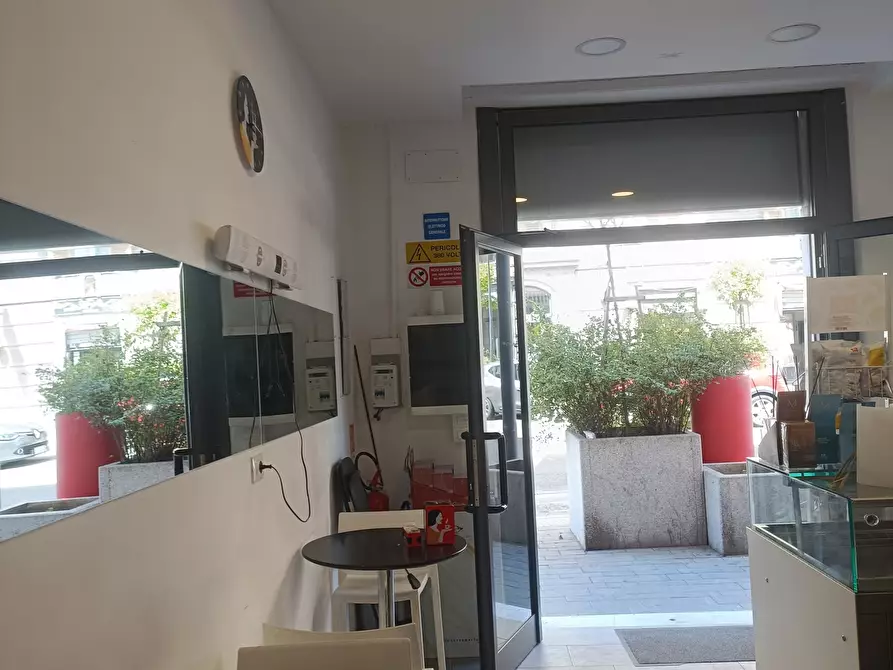 Immagine 6 di Bar / Ristorante in vendita  in Via Cornigliano 76 a Genova