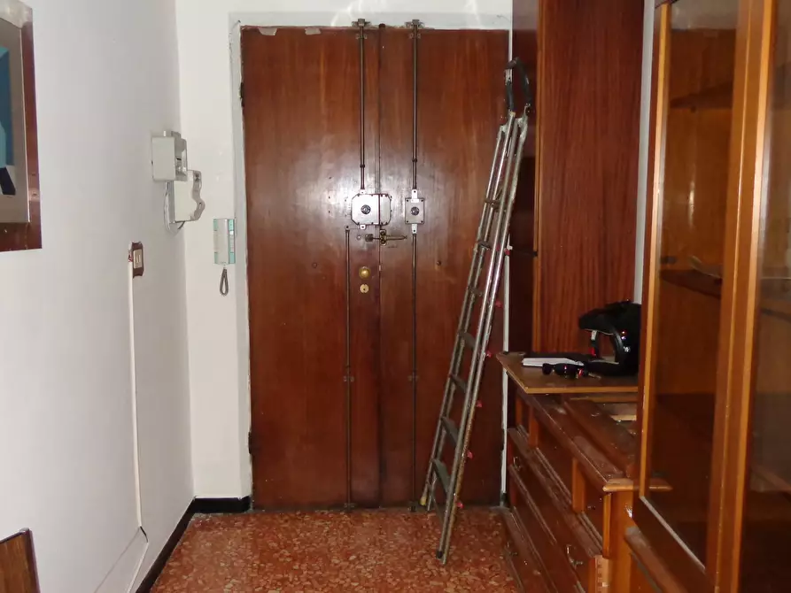 Immagine 9 di Appartamento in vendita  in Piazza Nicolò Barabino 10 a Genova