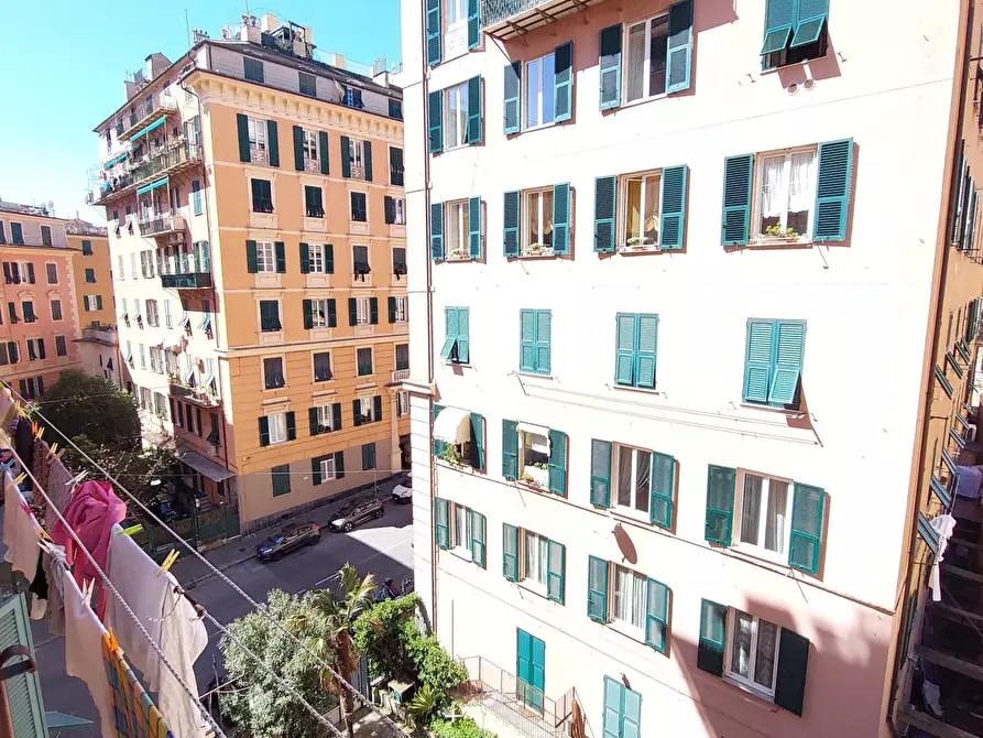 Immagine 27 di Quadrilocale in vendita  in Via Nino Bixio 4 a Genova