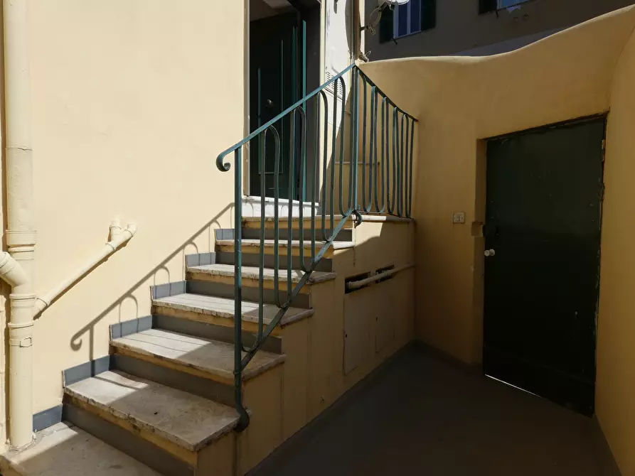 Immagine 15 di Trilocale in affitto  in Piazza di Santa Brigida 17 a Genova