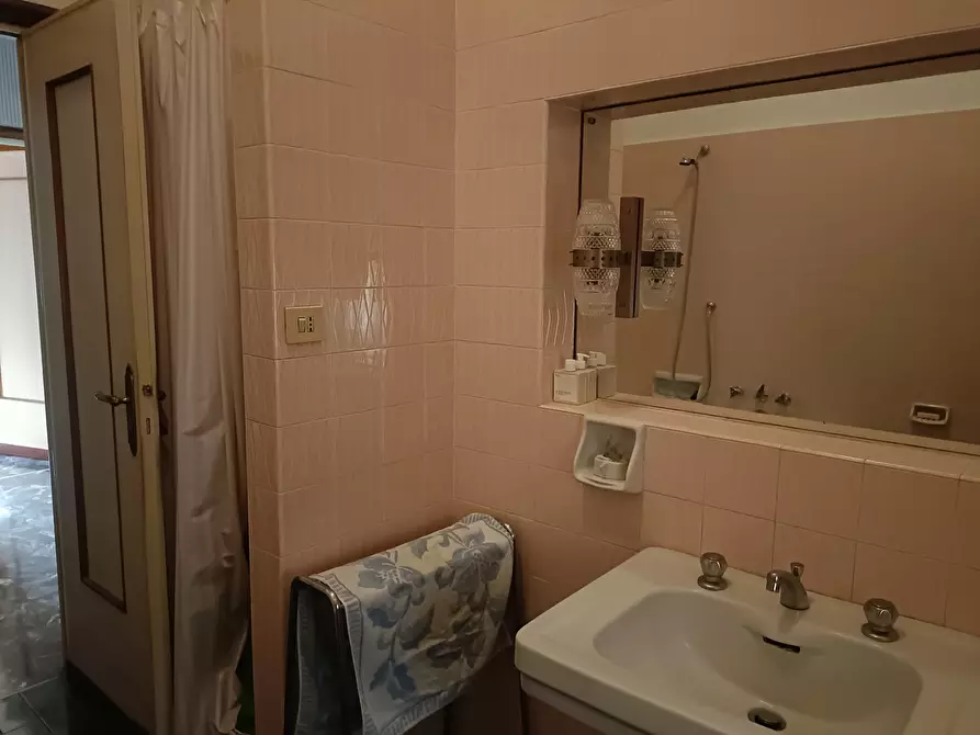 Immagine 53 di Attico in vendita  in Via Stefanina Moro 121 a Genova