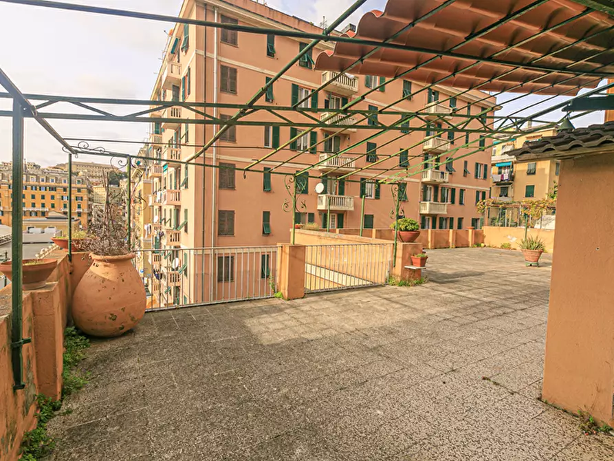Immagine 36 di Pentalocale in vendita  in Via Benvenuto Cellini 16 a Genova