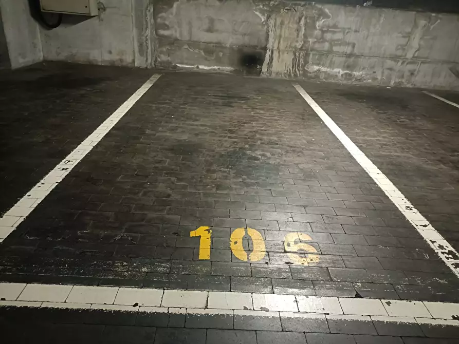 Immagine 44 di Bilocale in vendita  in Vico Squarciafico a Genova