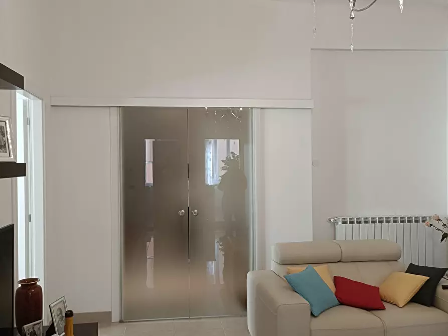 Immagine 45 di Pentalocale in vendita  in Via Paolo Antonio de Cavero 8 a Genova