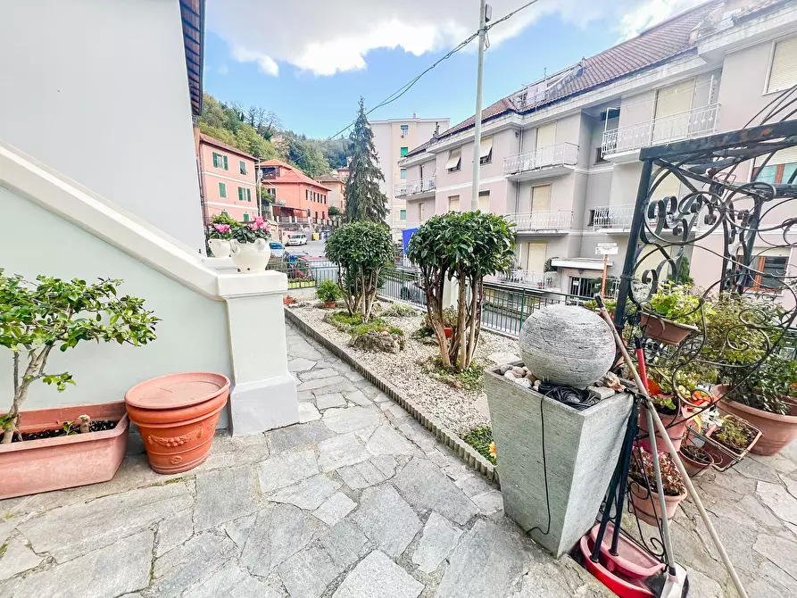 Immagine 5 di Appartamento in vendita  in Via Val D'Astico a Genova