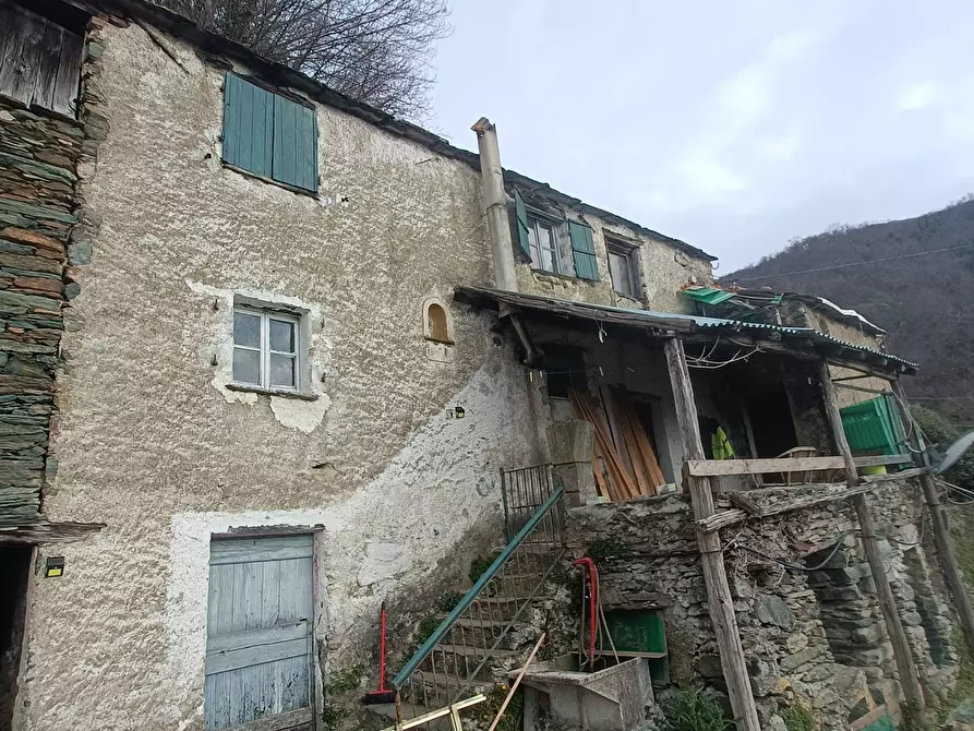 Immagine 2 di Casa indipendente in vendita  in Via Gino Pellegrini 10 a Varazze