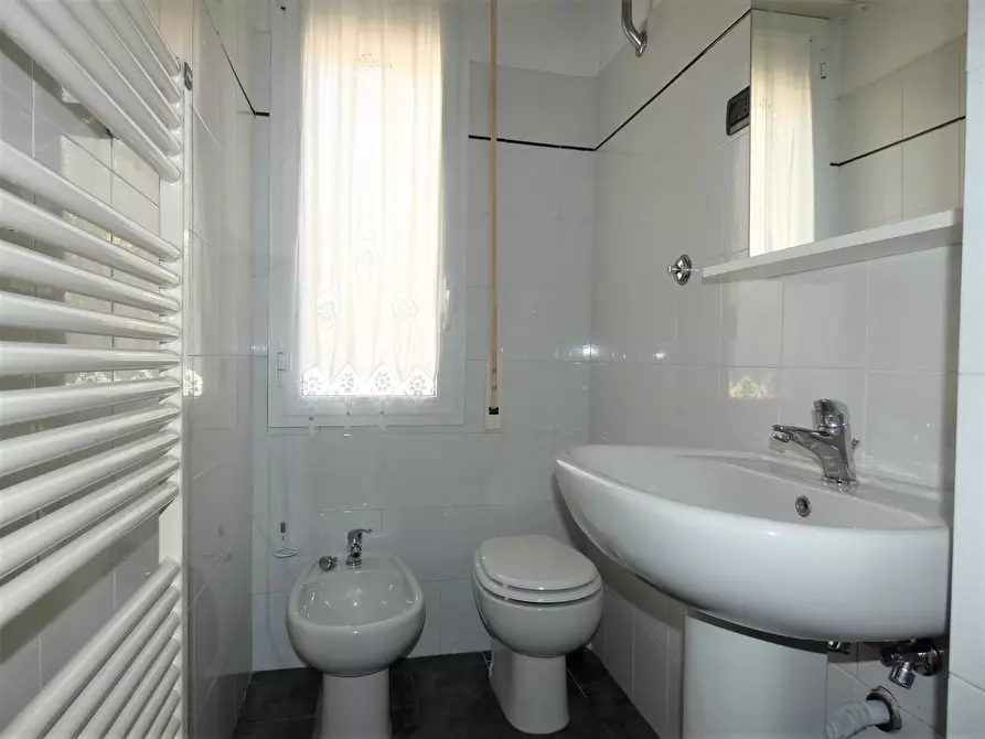 Immagine 9 di Appartamento in affitto  in Salita di Pino Sottano 2 a Genova